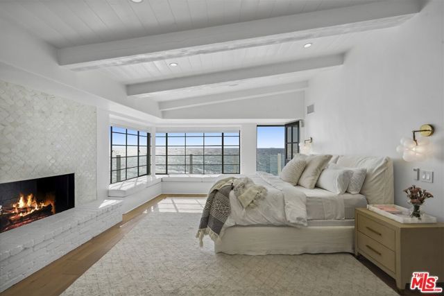 31500 Victoria Point Road, Malibu, CA 90265