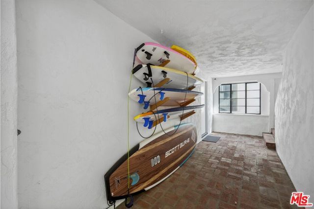 31500 Victoria Point Road, Malibu, CA 90265