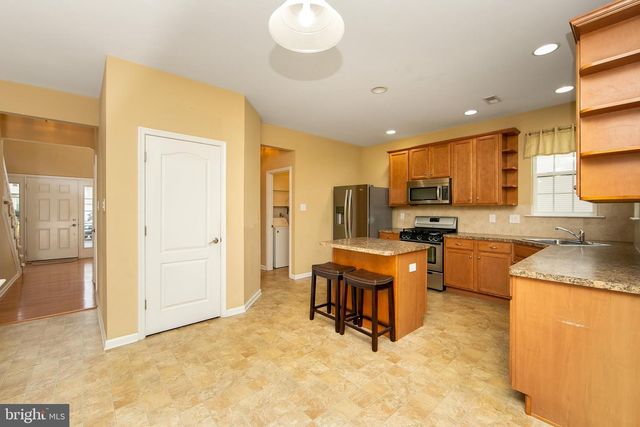 5 CONCORD BLVD, Sicklerville, NJ 08081