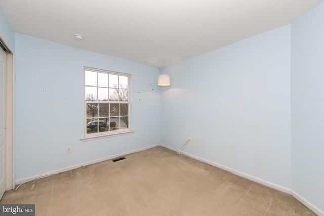 5 CONCORD BLVD, Sicklerville, NJ 08081