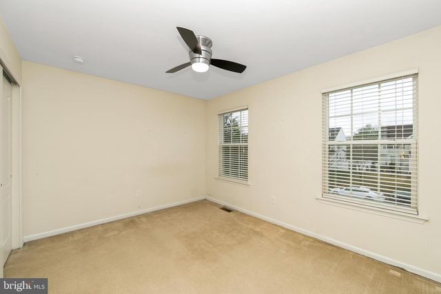 5 CONCORD BLVD, Sicklerville, NJ 08081