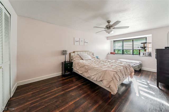 11432 Harbour Light Drive S 1, North Royalton, OH 44133