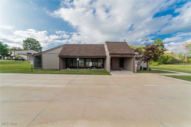 11432 Harbour Light Drive S 1, North Royalton, OH 44133