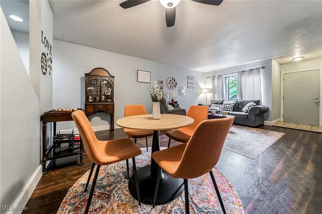 11432 Harbour Light Drive S 1, North Royalton, OH 44133