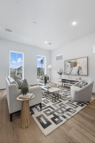 3903 Pinemont Drive A, Houston, TX 77018