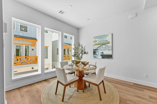 3903 Pinemont Drive A, Houston, TX 77018