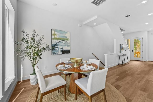 3903 Pinemont Drive A, Houston, TX 77018