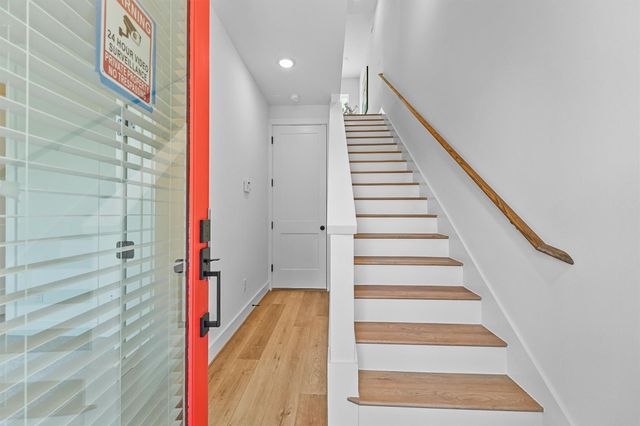 3903 Pinemont Drive A, Houston, TX 77018