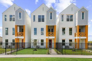 3903 Pinemont Drive A, Houston, TX 77018