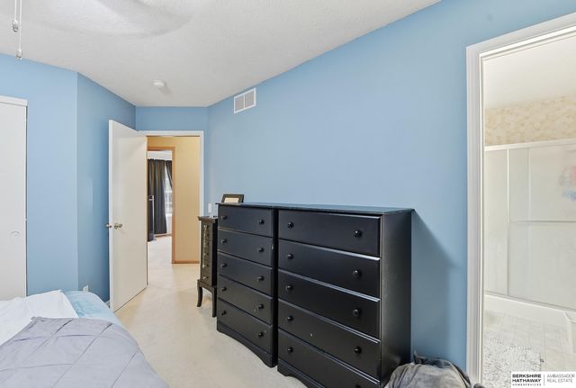 14504 S 28th Street, Bellevue, NE 68123