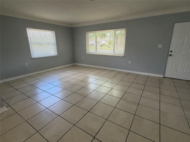 625 KINGSTON STREET S, St Petersburg, FL 33711