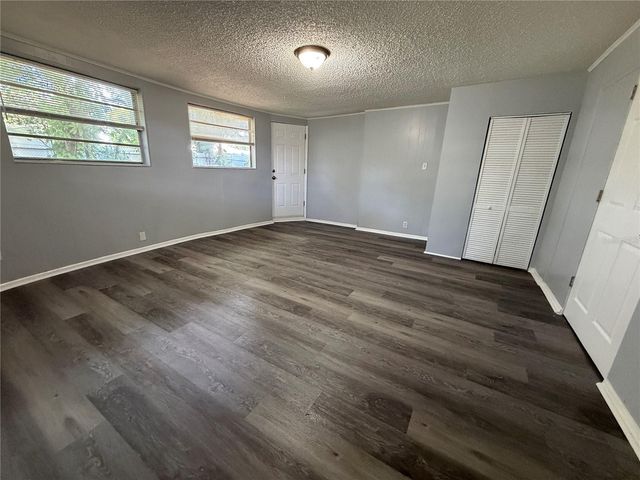 625 KINGSTON STREET S, St Petersburg, FL 33711