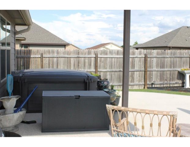 188 Beth Ann Loop LOOP, Taylor, TX 76574