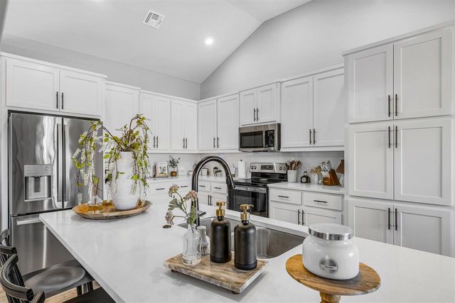 501 NW Spring Creek Rd, Lawton, OK 73505