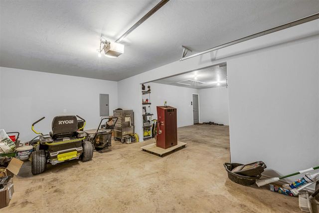 501 NW Spring Creek Rd, Lawton, OK 73505