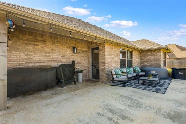 501 NW Spring Creek Rd, Lawton, OK 73505