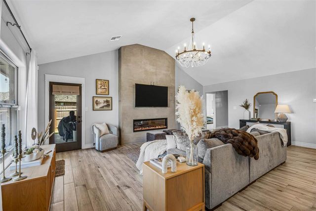 501 NW Spring Creek Rd, Lawton, OK 73505