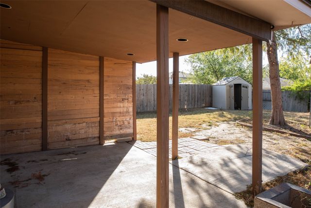 1565 Laurel Hall Lane, Little Elm, TX 75068