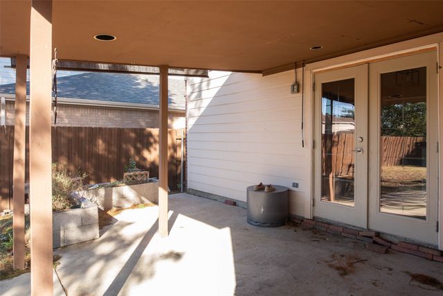 1565 Laurel Hall Lane, Little Elm, TX 75068