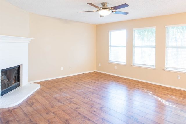 1565 Laurel Hall Lane, Little Elm, TX 75068