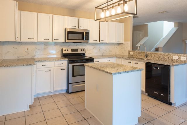 1565 Laurel Hall Lane, Little Elm, TX 75068