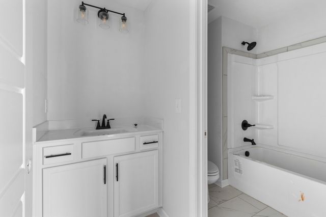 1192 Boulder Pass Rd, Clarksville, TN 37040