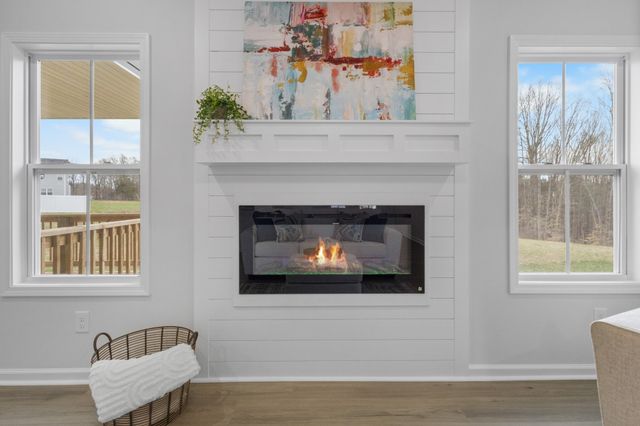 1192 Boulder Pass Rd, Clarksville, TN 37040