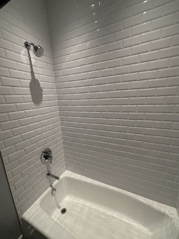 854 N Ogden Avenue, Chicago, IL 60642