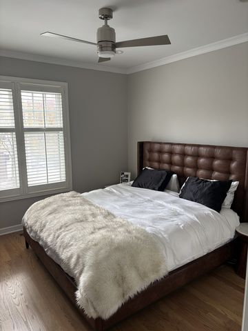 854 N Ogden Avenue, Chicago, IL 60642