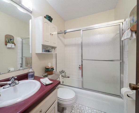 132 Demont Avenue E 326, Little Canada, MN 55117