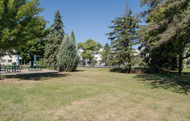 132 Demont Avenue E 326, Little Canada, MN 55117
