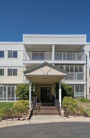 132 Demont Avenue E 326, Little Canada, MN 55117