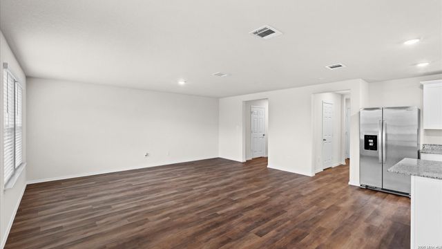 4134 Wild Bloom, Seguin, TX 78155