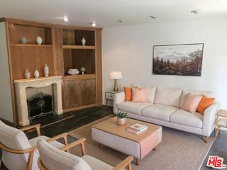 4614 Park Granada 58, Calabasas, CA 91302