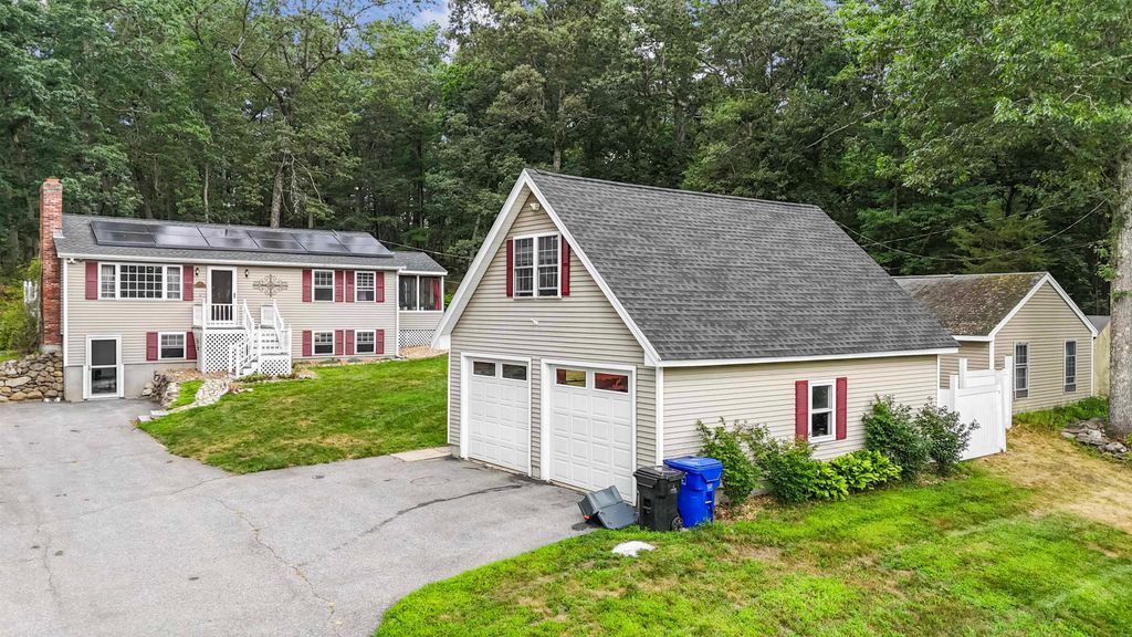 44 Lawrence Road, Hudson, NH 03051