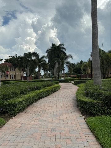 3390 NE 13th Cir Dr 112-19, Homestead, FL 33033