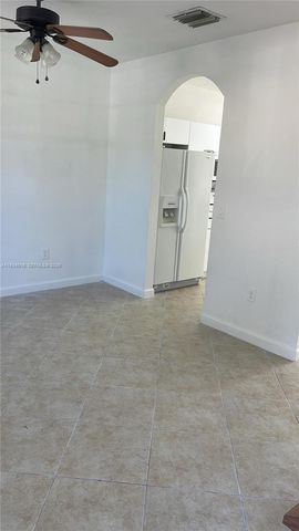 3390 NE 13th Cir Dr 112-19, Homestead, FL 33033