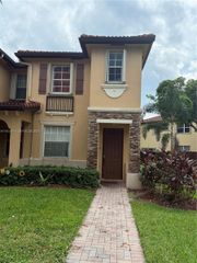 3390 NE 13th Cir Dr 112-19, Homestead, FL 33033