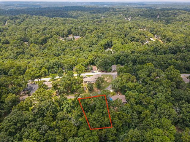 Hinckley Circle, Bella Vista, AR 72714