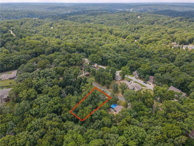 Hinckley Circle, Bella Vista, AR 72714