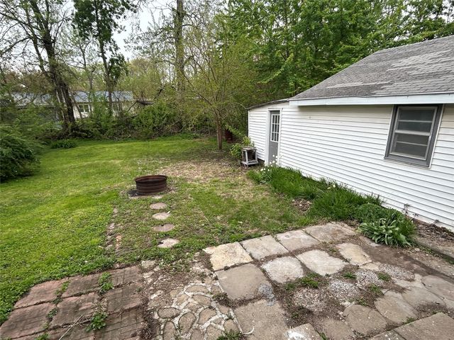 619 E 10th Street N, Newton, IA 50208