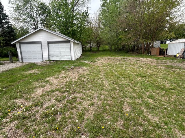 619 E 10th Street N, Newton, IA 50208