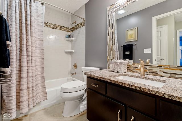 2427 Hawthorn Place, Noblesville, IN 46062