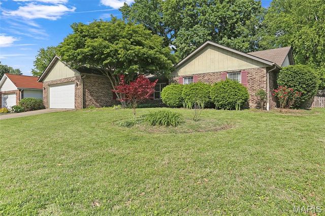 1841 Spruce Hill Drive, Belleville, IL 62221