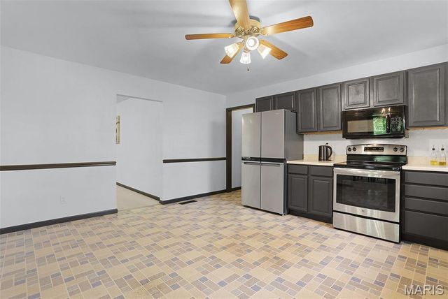 1841 Spruce Hill Drive, Belleville, IL 62221
