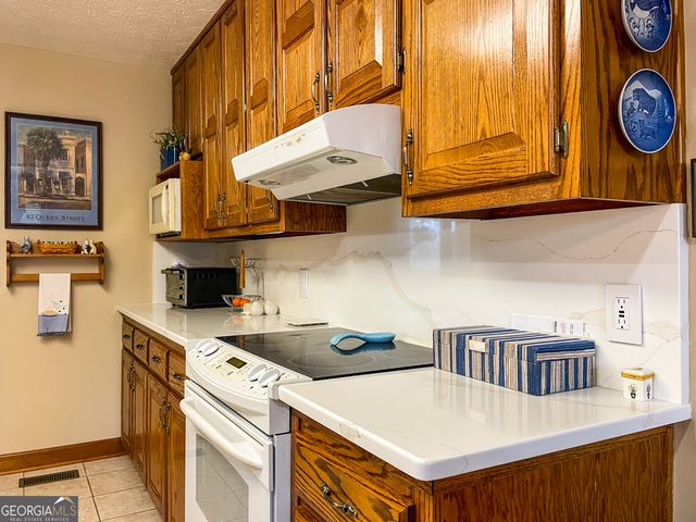 2117 W Grantville Road, Grantville, GA 30220