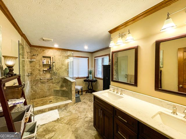 2117 W Grantville Road, Grantville, GA 30220