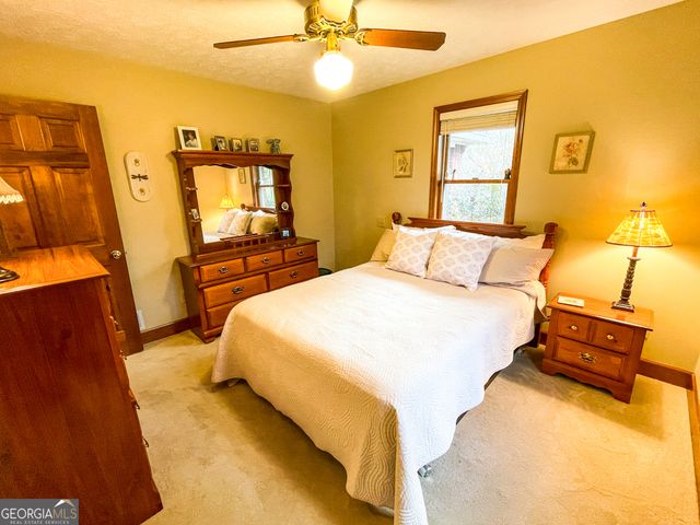 2117 W Grantville Road, Grantville, GA 30220