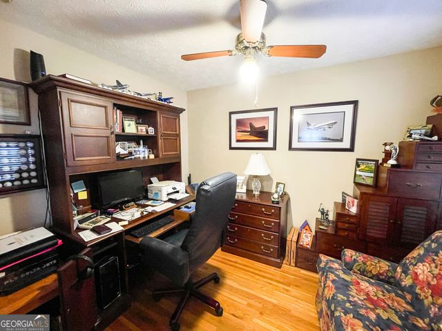 2117 W Grantville Road, Grantville, GA 30220