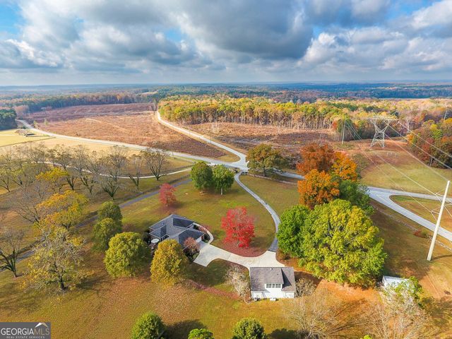 2117 W Grantville Road, Grantville, GA 30220